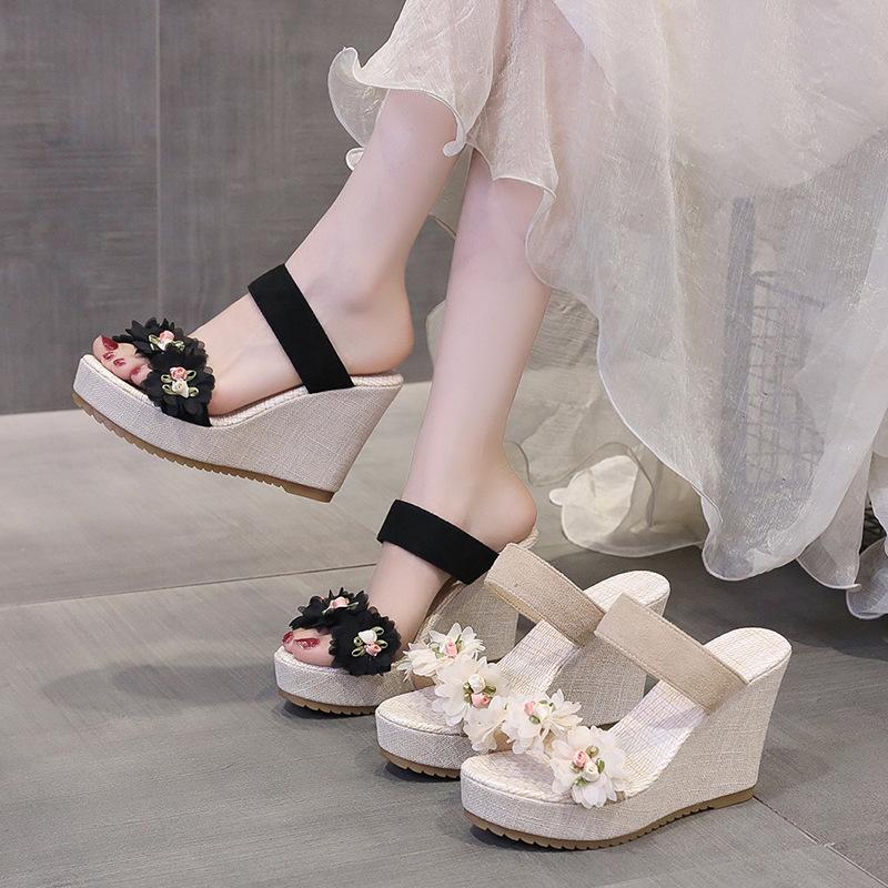 Heels 2025 Thick-bottomed Cool Slippers Women's Summer Handmade Beaded Fashion Transparent Women's Wedge Heel Slippers