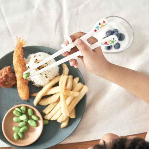 EDISONmama Edison Chopsticks, Kids Series, Right-Handed, White, 17.5cm, for Preschool to Early Elementary School Ages, Nursing and Feeding Supplies, T