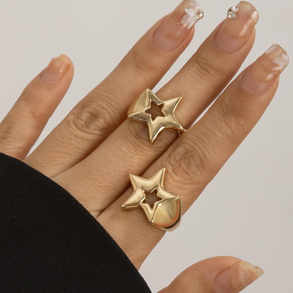Minimalist European-American Star Ring with Open Design and Spicy Beauty - Niche Three-Dimensional English Letter Jewelry
