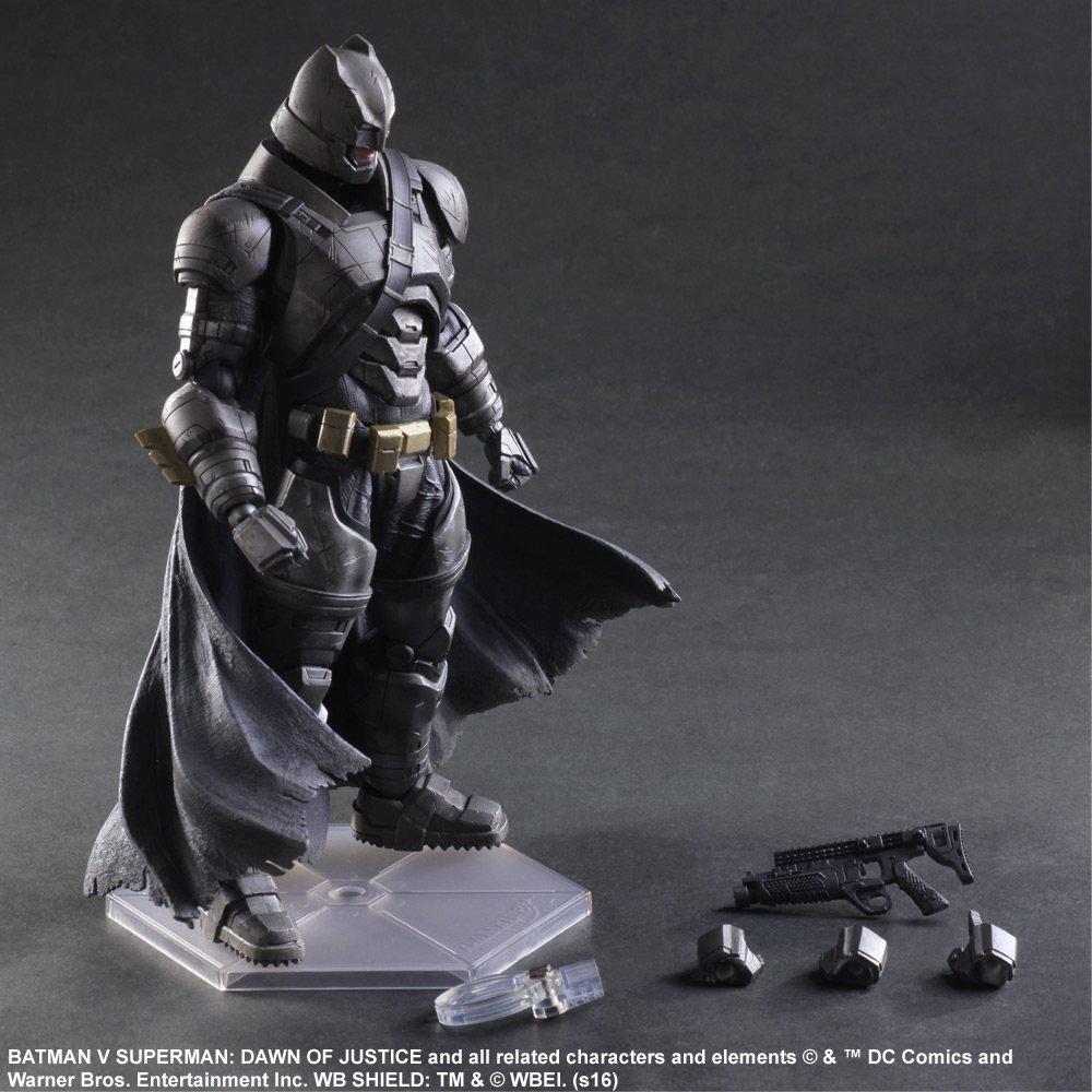 PLAY ARTS Kai Бэтмен против Супермена: Бэтмен в броне из фильма «На заре справедливости», предварительно окрашенная подвижная фигурка