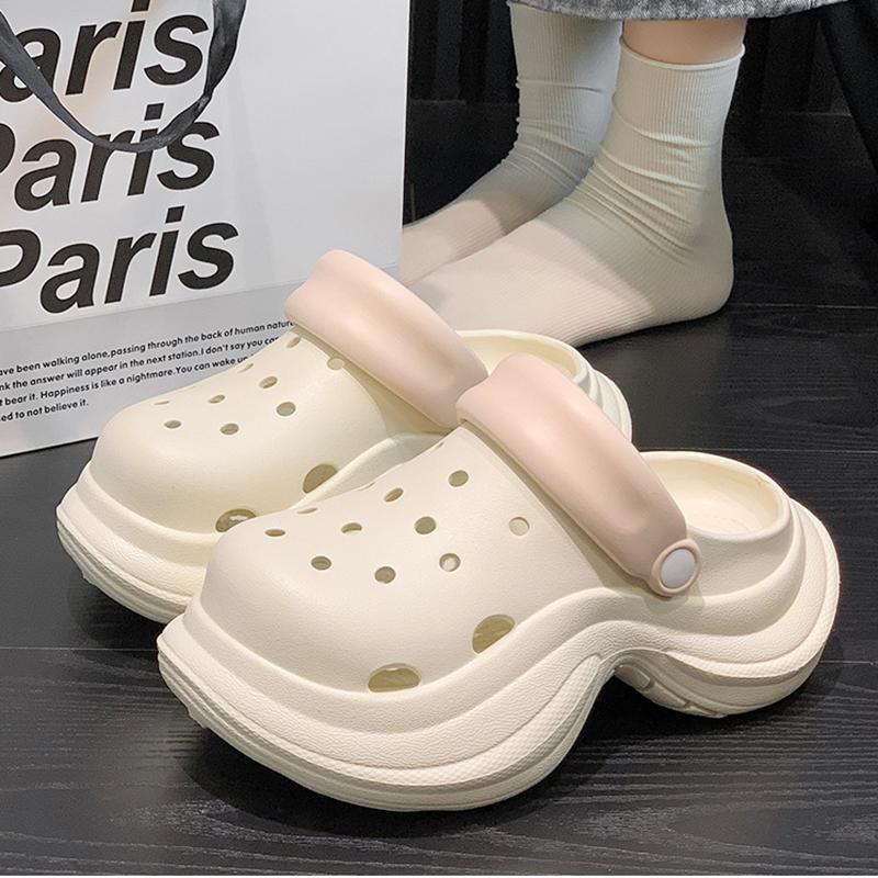 Fashion Crystal Butterfly Clogs for Women Summer 2025 Chunky Platform Soft Eva Garden Shoes Woman Thick Bottom Beach Sandals Diy Slipper