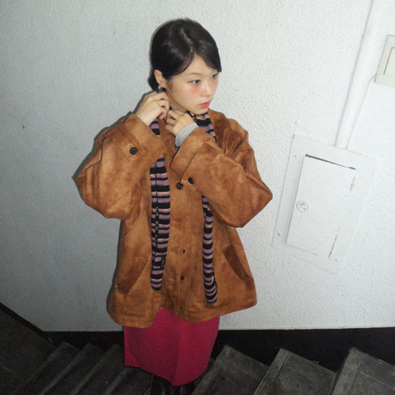 KOOKEESEE Vintage Stripe Knit Muffler