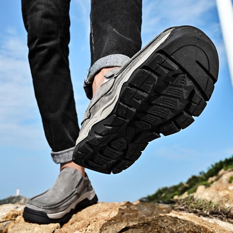 Men Casual Shoes Slip On Genuine Leather Sneakers Fashion Men Flats Autumn Shoes Black Comfortable Men Moccasins Flats