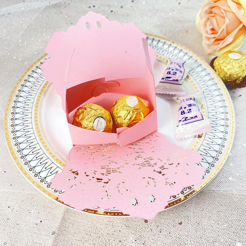 Новые полые свадебные коробки для конфет в европейском стиле: Идеально подходит для свадеб, вечеринок и памятных подарков - дарение