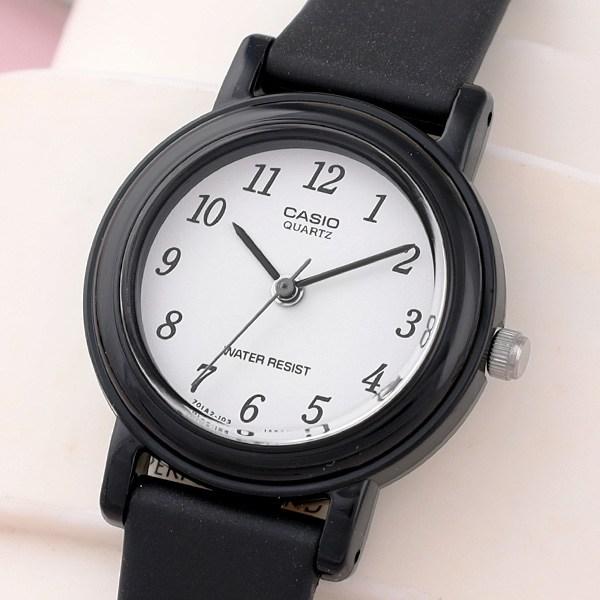 Casio High-Visibility Simple Design Mini College Scholastic Ability Test Student Test Watch 139 White E