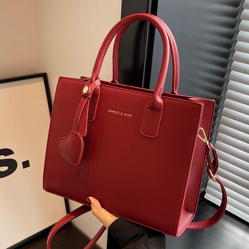Red Handheld Tote Small Bag For Women 2024 New Trendy One Shoulder Crossbody Large Capacity Simple Versatile Commuter Bag
