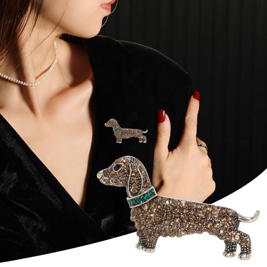 Брошь в форме собаки в стиле ретро, ​​блестящие стразы, инкрустированная булавка, костюм, шаль с лацканами, значок животного, аксессуары для одежды