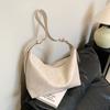 Европейская и американская простая однотонная повседневная ретро-сумка женская весна 2024 года новая корейская версия модная сумка через плечо под мышкой