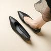 Кожаные туфли-лодочки на толстом каблуке 2025 новые универсальные фея ветер женские туфли с мелким вырезом на среднем каблуке размер женские туфли туфли бабушки универсальные