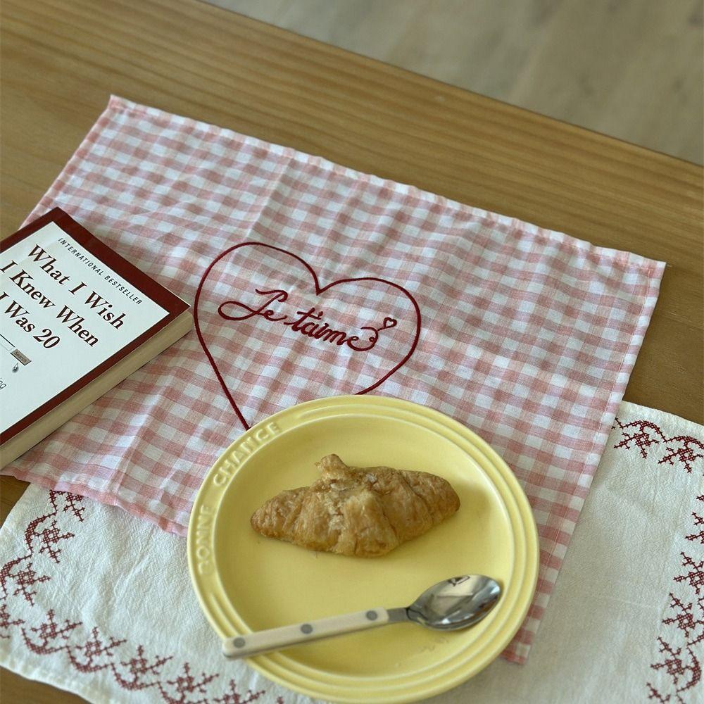 Square Heart Embroidered Placemats Elegant Background Cloth Durable Table Mat Restaurant