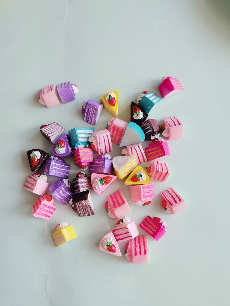 Kawaii 3D Mini Resin Cake Flatback Charms Miniature Cabochon Craft Supplies Dollhouse Miniatures DIY Scrapbooking Charms