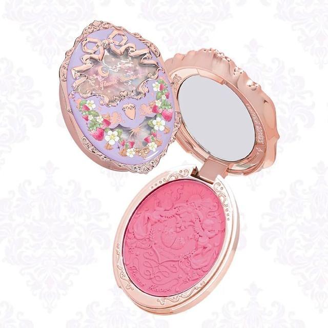 Flower Knows - Розово-фиолетовые румяна с тиснением в стиле рококо «Клубника» - G02