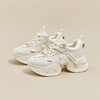 Узкая талия дышащая обувь для папы женская осень 2024 новая маленькая толстая подошва увеличивает рост универсальная повседневная спортивная обувь