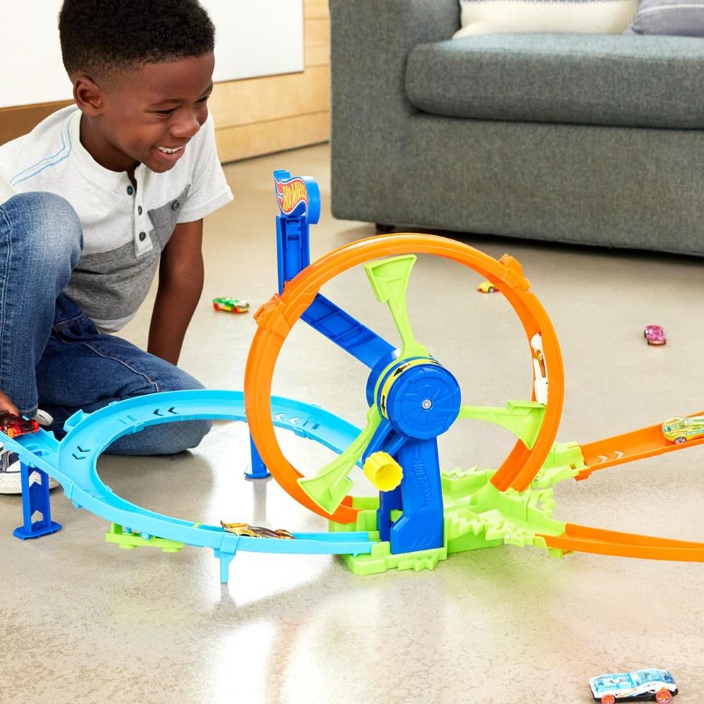 Игровой набор Hot Wheels Петля Скорости JBX65 Игрушечный Автомобиль для Детей от 4 лет Оранжевый