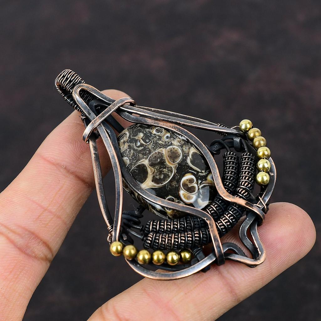 Подвеска из агата Turritella, обернутая медной проволокой, подвеска из настоящего драгоценного камня, подвеска ручной работы из медной проволоки, дизайнерская подвеска для подарка