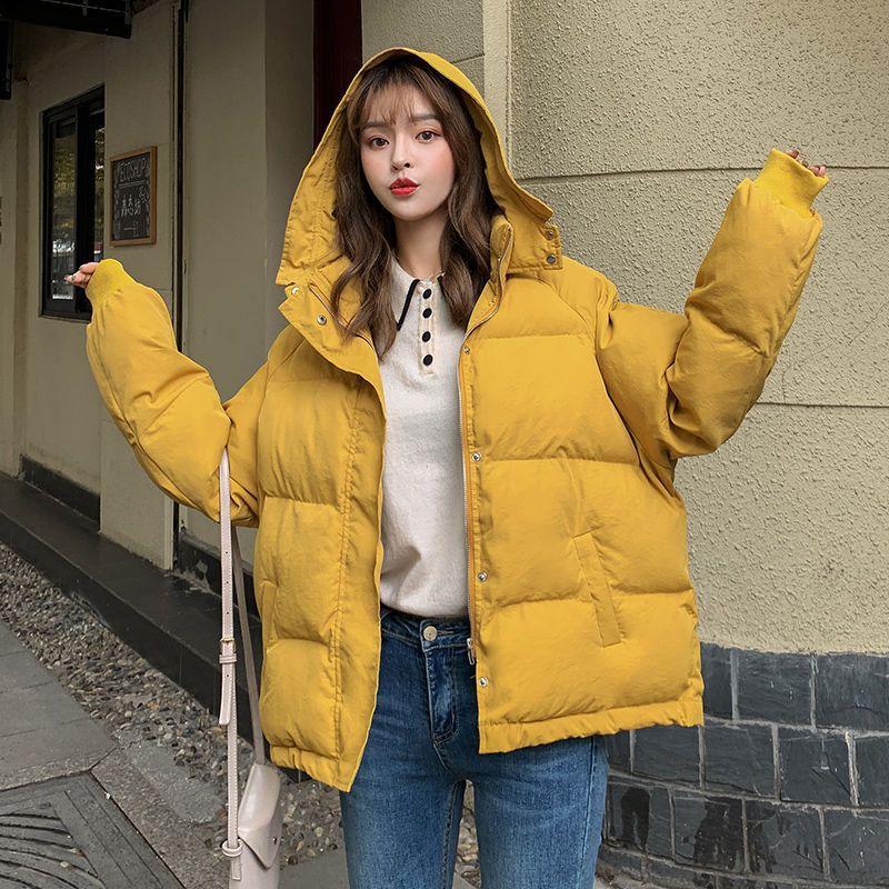 Стеганая одежда Новые женские короткие модели Свободная стеганая одежда для холодного сезона Одежда для хлеба Стеганые куртки Зимние пальто Tide
