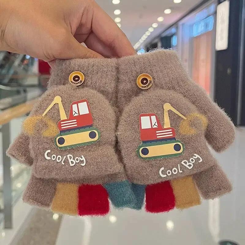 Мультяшные зимние перчатки для мальчика, милые экскаваторные толстые теплые детские варежки с полупальцами, ветрозащитные детские перчатки для отдыха на природе