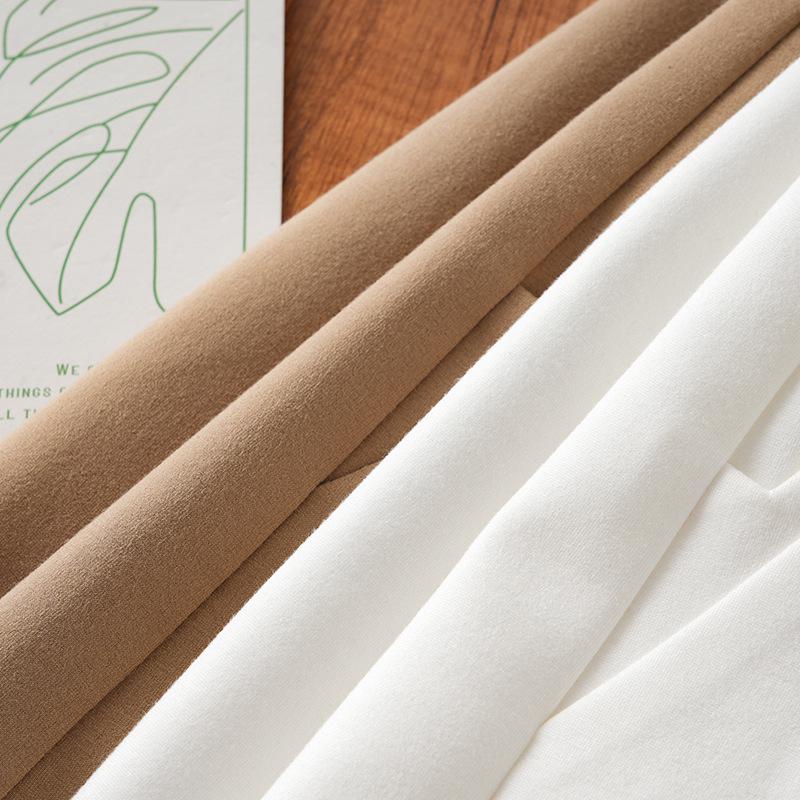 Женский летний костюм цвета хаки, шорты, тонкий, повседневный, свободного кроя, дизайн с тремя точками, облегающие мини-шорты для 2025 года.