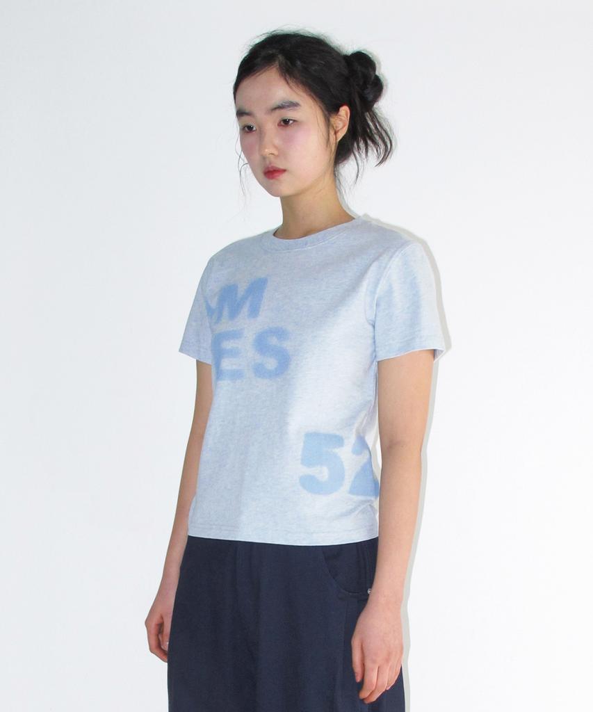 AMES-WORLDWIDE Футболка с принтом 52 Typo Tee Синяя