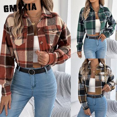 Женская шерстяная короткая куртка в клетку с цветовыми блоками для осени и зимы