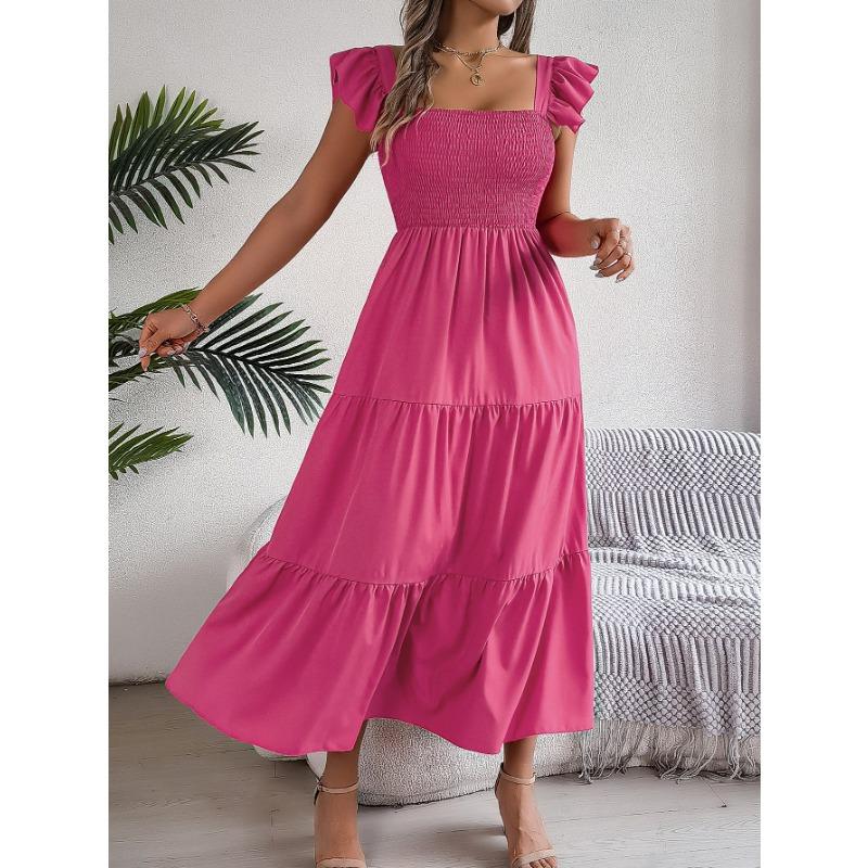 Женское летнее платье А-силуэта с квадратным воротником и деревянной окантовкой на талии