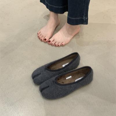 Корейская версия 2025 осень и зима новая плюшевая обувь хлопковая обувь универсальная верхняя одежда теплая с раздвоенным носком копытца поросенка биркенштоки