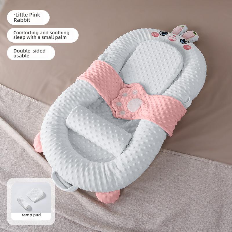 Успокаивающая кроватка для новорожденных с наклонной подушкой и подставкой для ног и стойкой для игрушек для комфортного гнездышка
