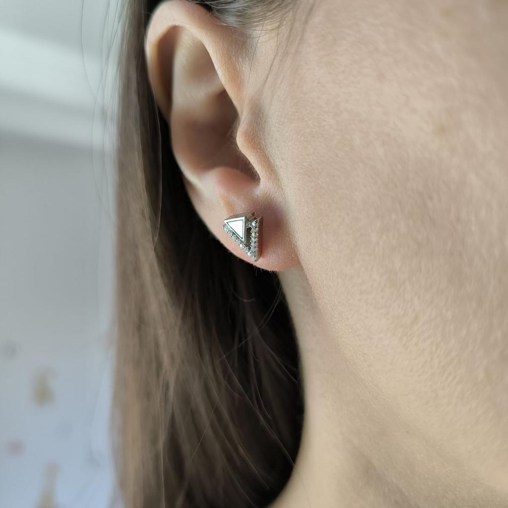 Серебряные серьги с натуральным перламутром, фианитами (2184706)