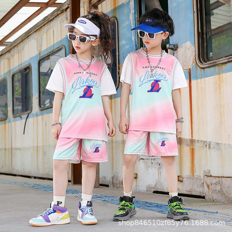 Wholesale of children's basketball clothes for boys and girls Printed kindergarten primary school students No. 24 jersey Light board performance