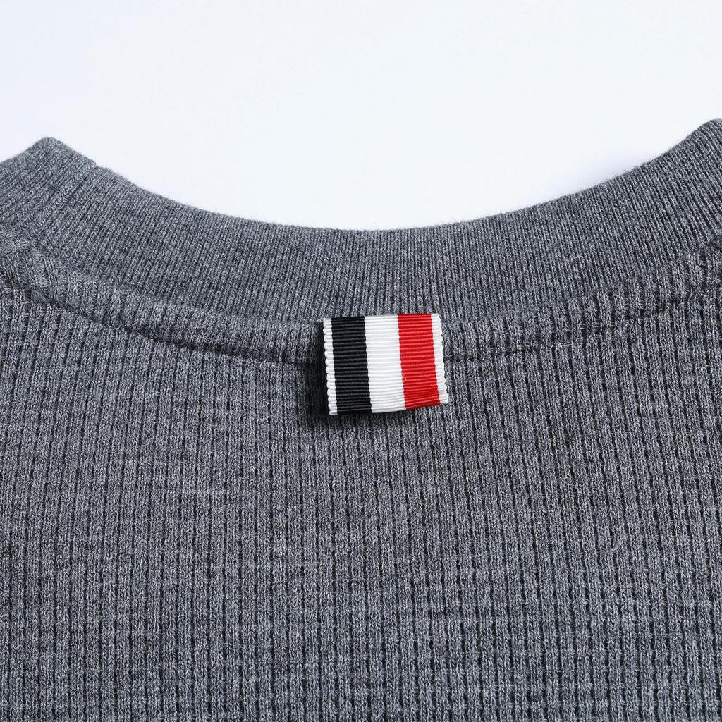 High-Quality Unisex Waffle Sweatshirt, Trendy Loose Fit with Classic Four Stripes, Perfect for Couples