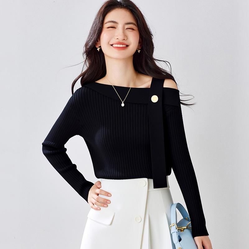2026 Women's Black Off-the-Shoulder Long-Sleeve Knit Sweater – Diagonal Slimming Design