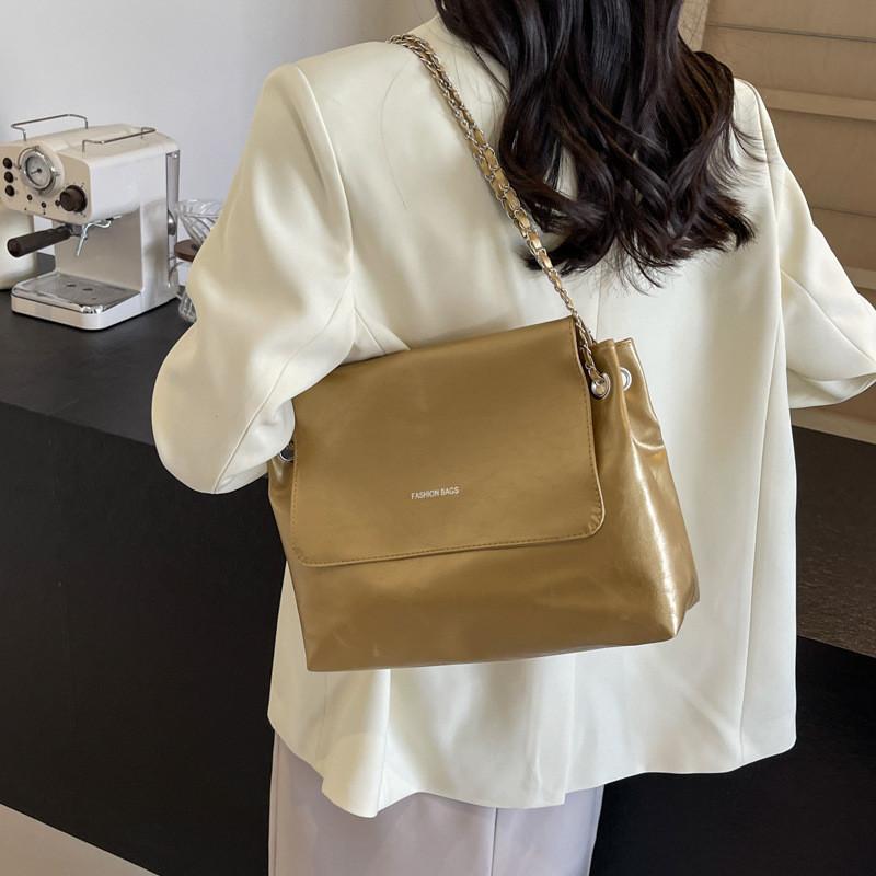 Trendy Street Style Pu Leather Tote Bag Medium Size 2024 Spring Fashionable Casual Large Bag