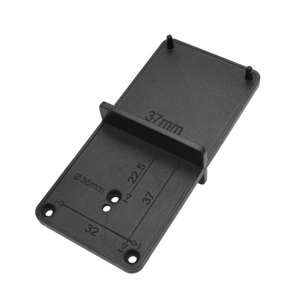 Пластиковый измеритель для установки мебельных петель