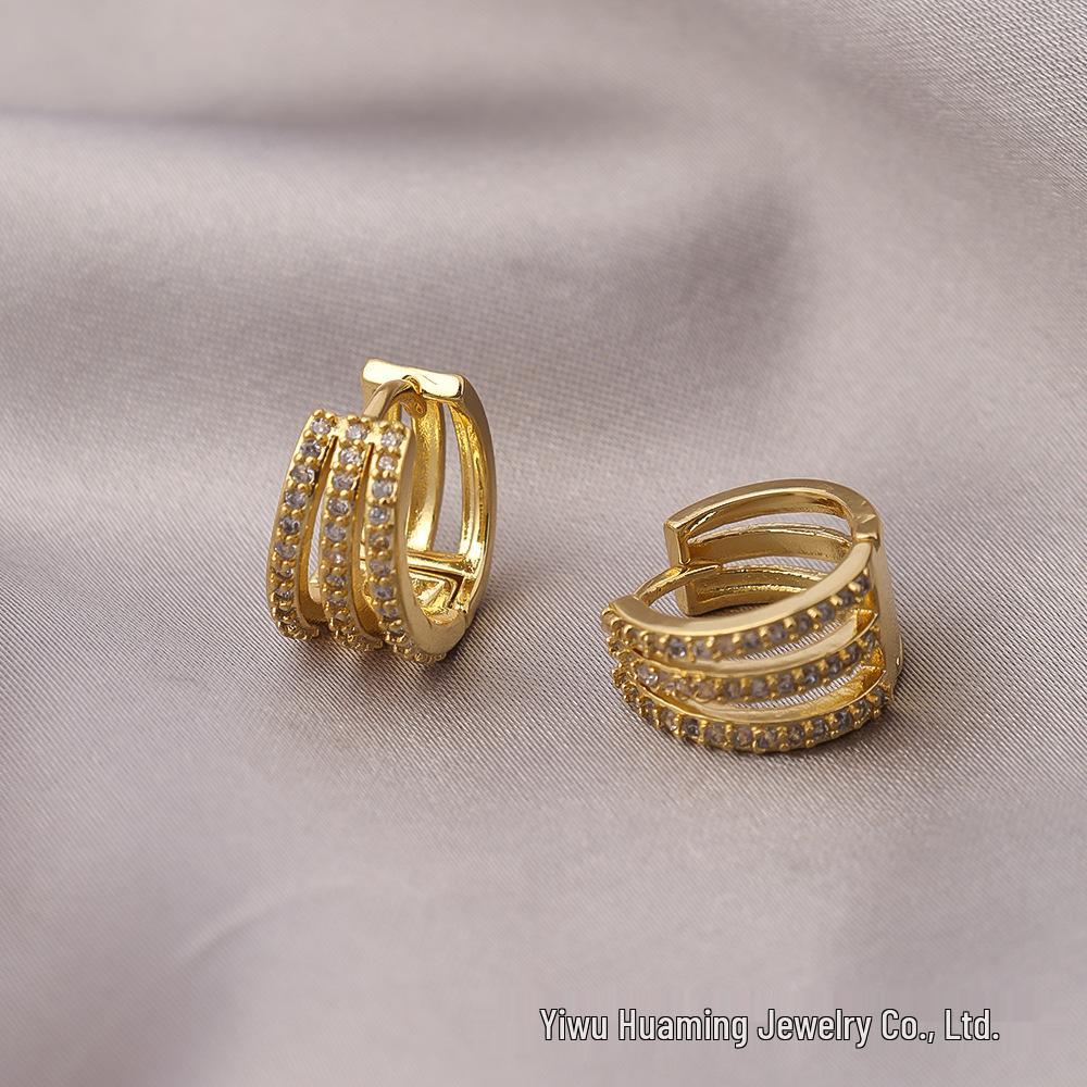 Французские серьги-пусеты с цирконами и бриллиантами в стиле легкой роскоши - Универсальные и трендовые стили