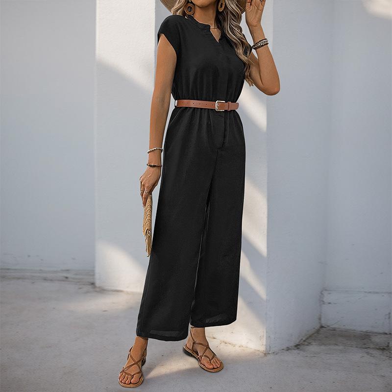 Летний женский комбинезон прямого кроя с воротником-стойкой в пригородном стиле