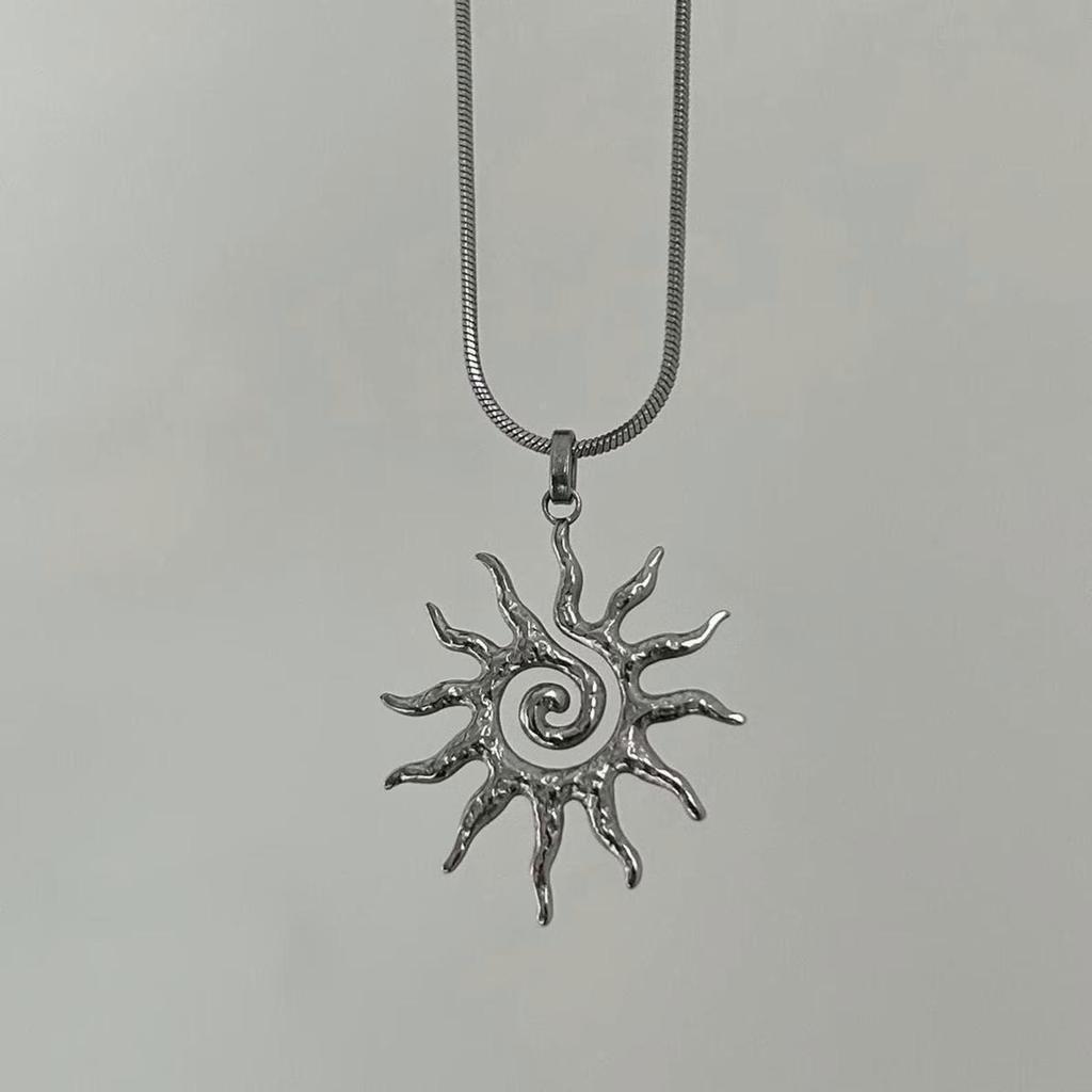 Ожерелье-подвеска «Спираль-солнце» из нержавеющей стали на змеевидной цепочке, богемный Y2K минималистичный дизайн