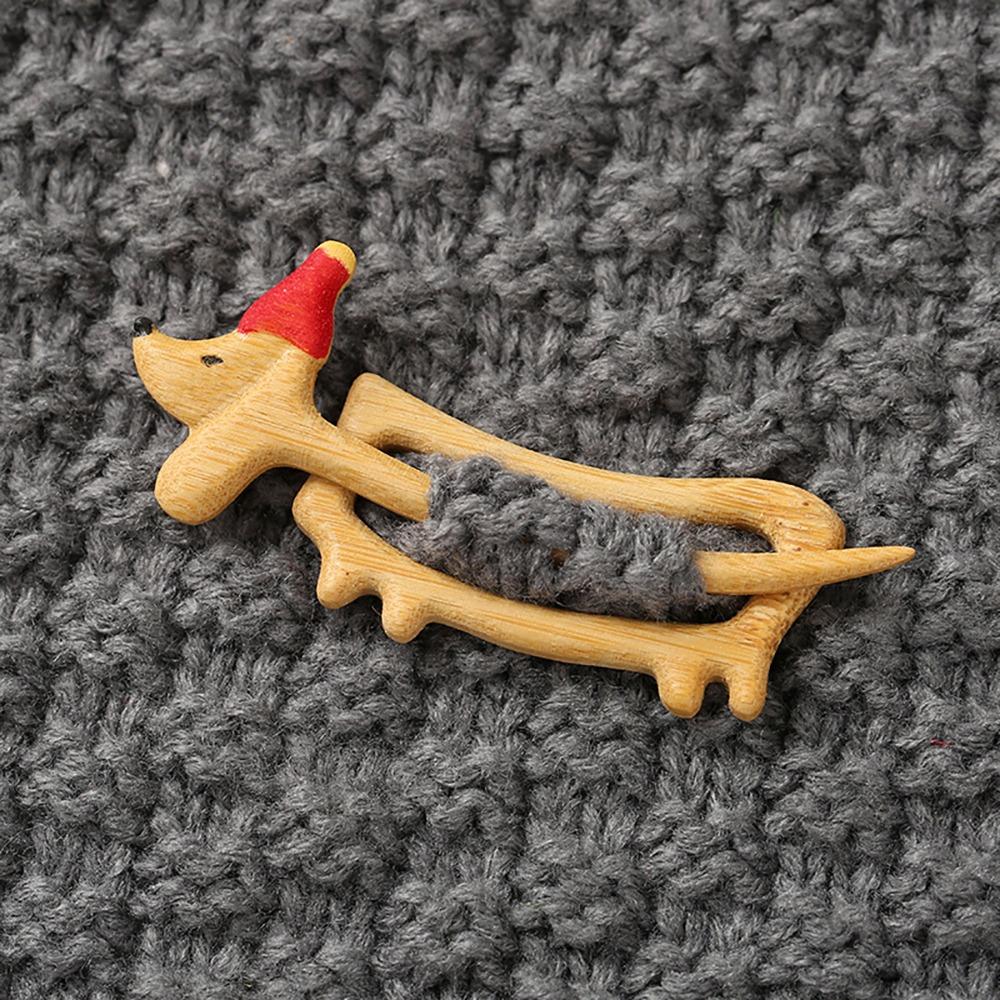 Maple Leaf Animal Sweater Pin Umbrella Kitty Scarf Buckle Dancing Piggy Wooden Brooch  Party