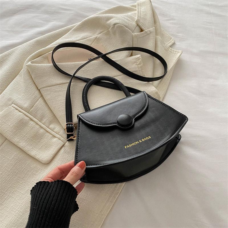 Elegant Retro Aesthetic Womens Shoulder Bag Trendy Casual Handbag For Daily Use