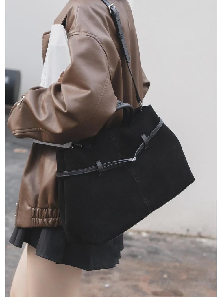 Женская сумка-тоут из натуральной кожи и замши большой вместимости - универсальная матовая сумка в стиле ретро для ношения на руках и через плечо