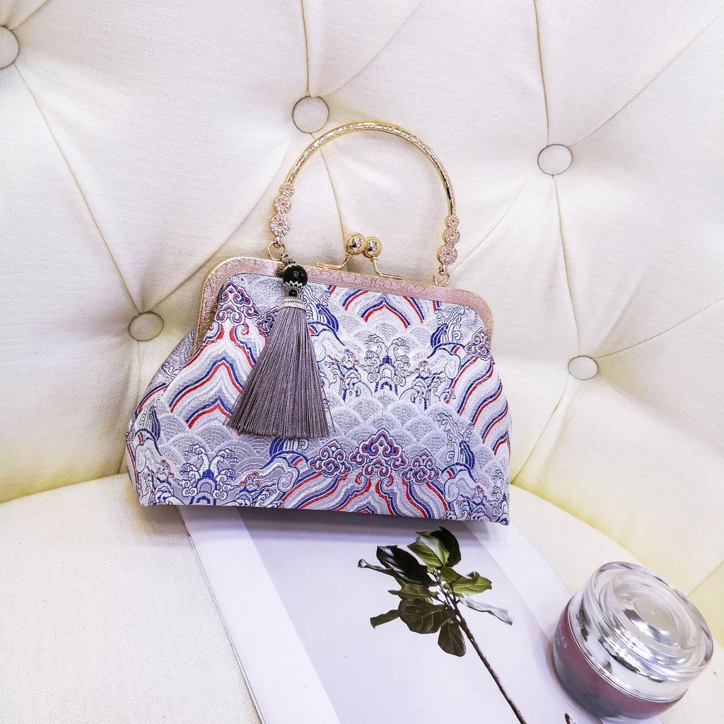 Fashion Silk Bag Tote Shoulder Crossbody Chain Women Handbag Embroidery Chinese Cheongsam Female   Bags Clutch Purse