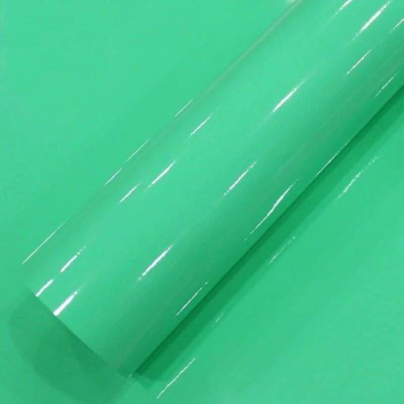 Пленка для смены цвета и наклейка на крышу автомобиля и мотоцикла