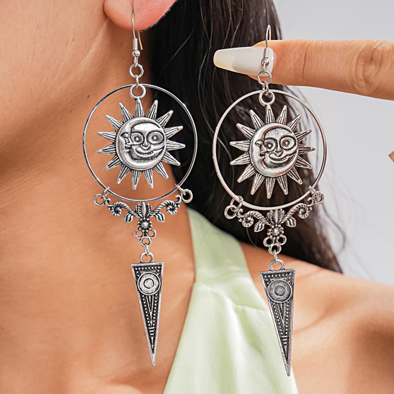 Vintage Silver Color Sun Triangle Tassel Pendant Earrings for Women Punk Metal Willow Nails Geometric Long Earrings Goth Jewelry