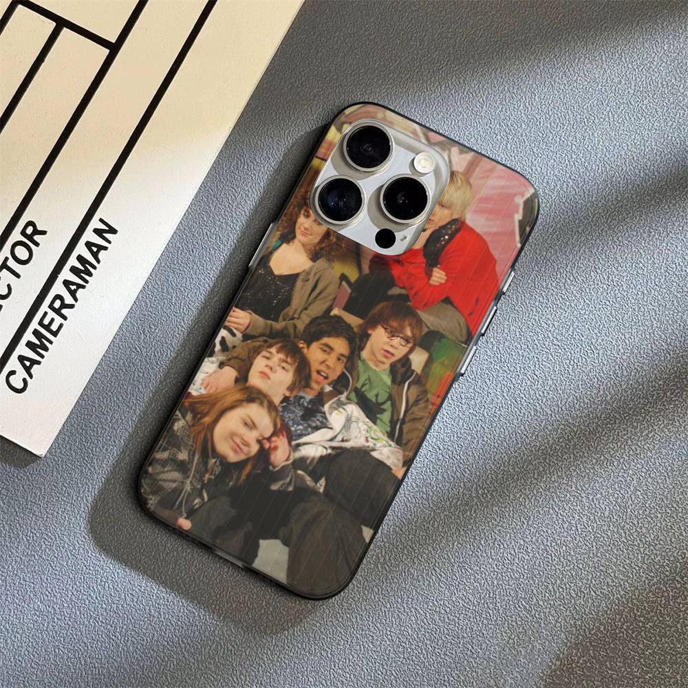 Чехол для телефона 'Скинс' (Фильм/Сериал) для Phone 17 16 15 14 13 12 11 Pro Max Plus Pro Air, задняя крышка с гофрированной полосой