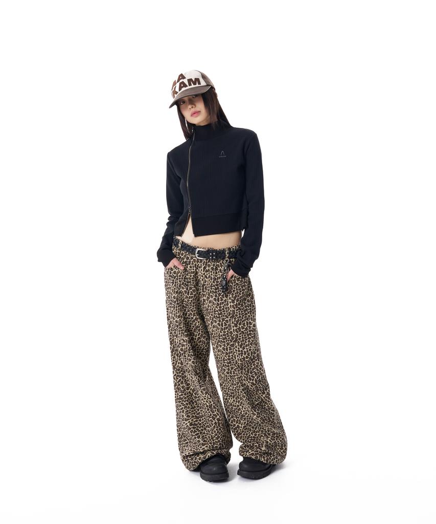 AAKAM Knee Pin-Tuck Leopard Cotton Pants (Brown)