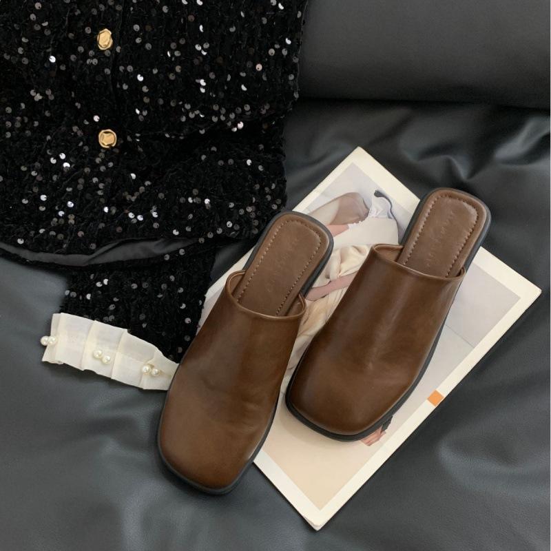 Весной и осенью 2025 года новая ретро британская сумка с плоским дном, головка и полушлепанцы, женская обувь, версия для ношения, обувь Мюли