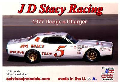 Сальвинос-младший. Модели 1/24 Нил Боннетт #5 JD Stacy Racing 1977 Dodge Charger Набор пластиковой модели (JSDC1977NBO)