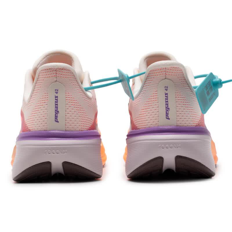 Nike Женские беговые кроссовки Pegasus