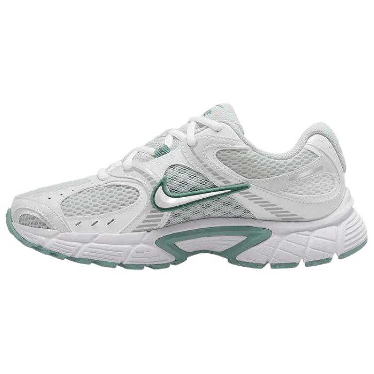Nike V5 RNR Устойчивые к истиранию Устойчивые к истиранию Низкие Повседневные Беговые кроссовки Женские Белые HQ7901-106