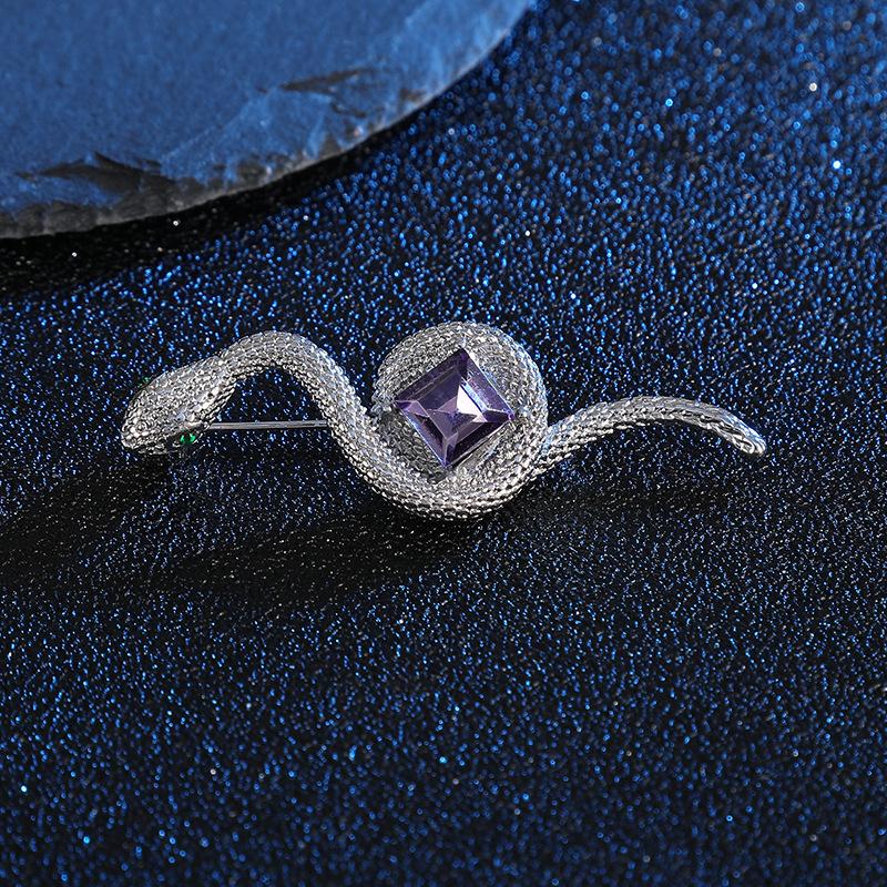 Luxury Rhinestone Alloy Snake Brooch Retro 2 Colors Simulation Crystal Animal Brooch Pins Women Men Fashion Jewelry Accessories