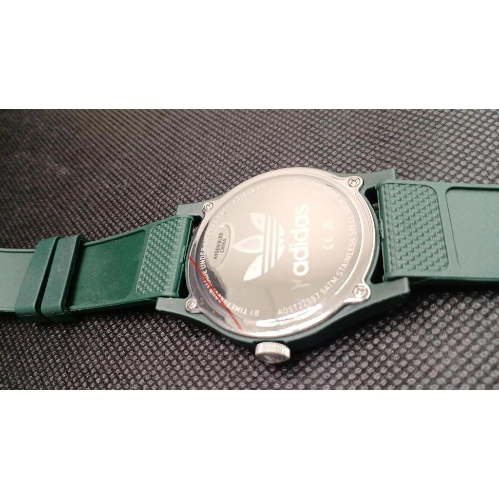 Б/у Солнечные часы ADIDAS AOST22557